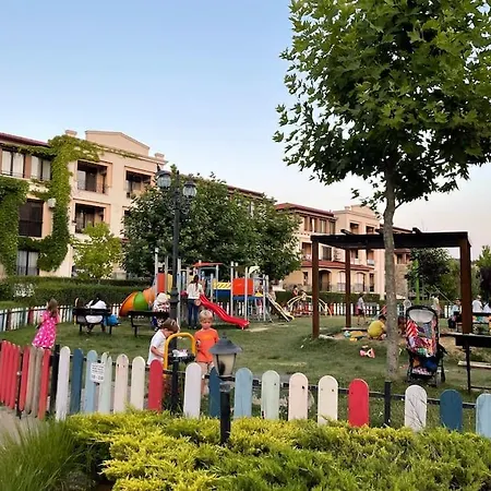 Apartment Green Life 4D02 At Smokinya Beach