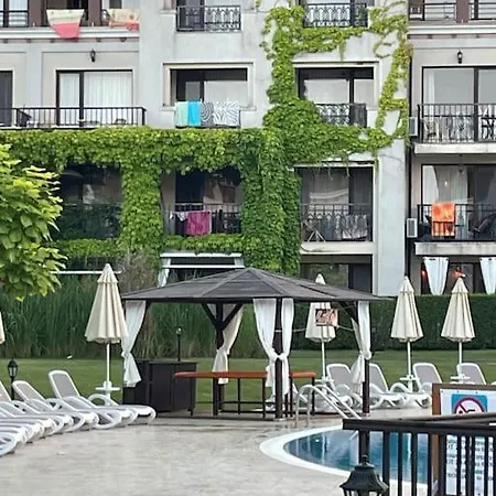 Apartment Green Life 4D02 At Smokinya Beach Apartment